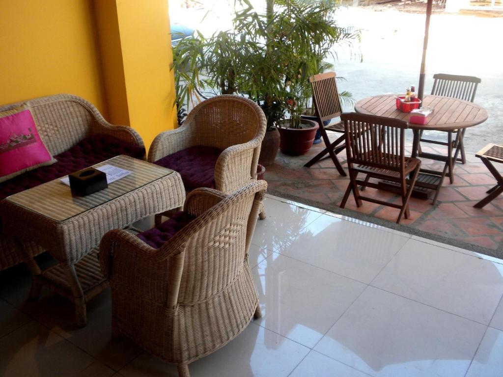 Old Town Guesthouse Kampot Ngoại thất bức ảnh